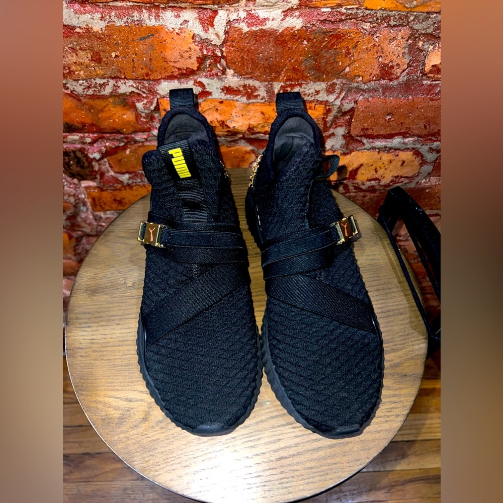 Puma Defy Mid Women's Training Shoes